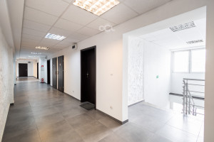 185 m2 – biura, lokal usługowy na OCL w Opolu